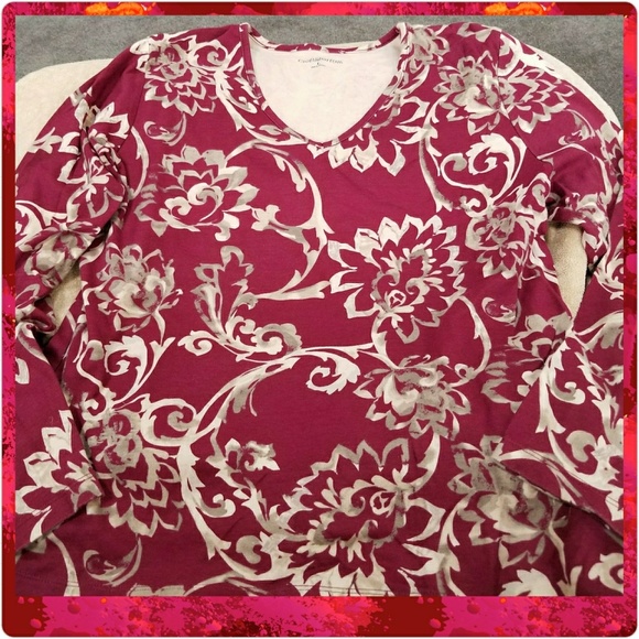 croft & barrow Tops - Croft & Barrow Women's Floral V-NeckTop